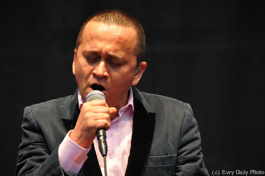Evry Daily Photo - Fete de la Musique Evry 2010 - Yuri Buenaventura - large - 4734830415.jpg